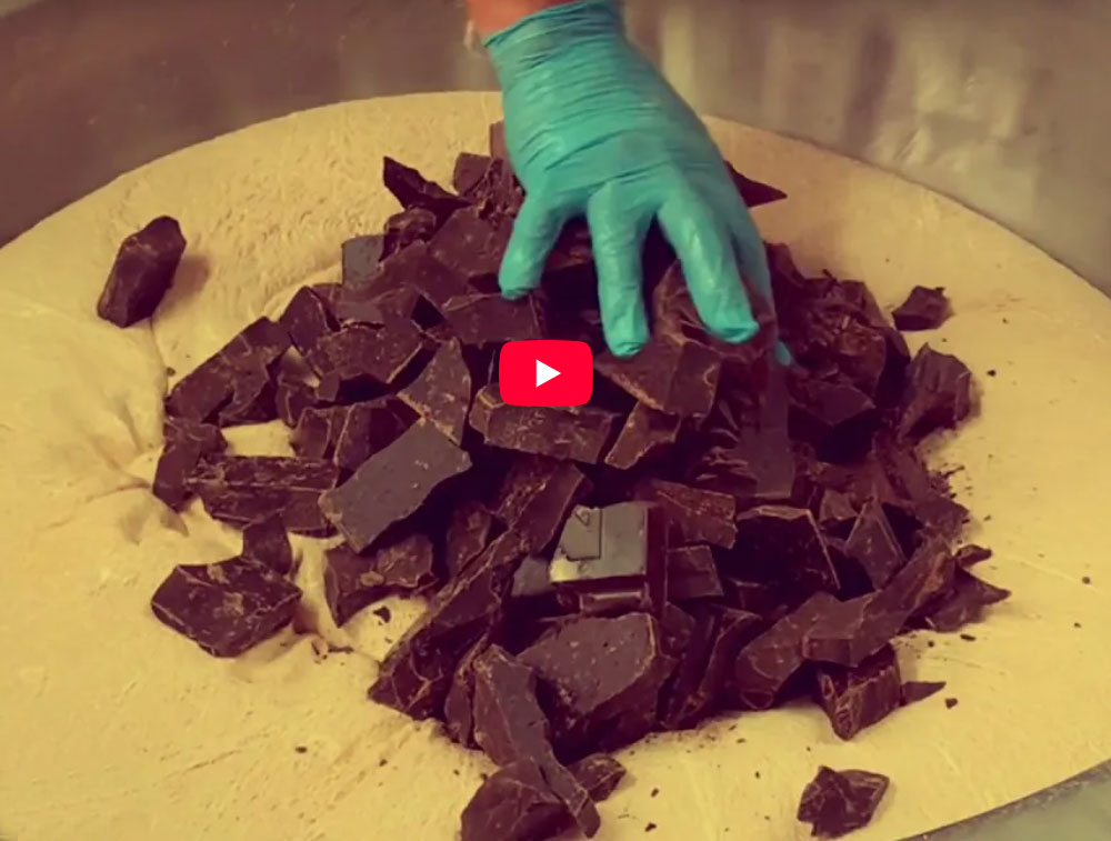 Χαλβάς-σοκολάτα-από-την-Χαλβαδοποιία-Κρήτης